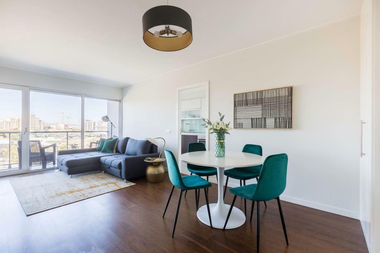 Amazing Flat - Pool And Parking Lejlighed *
